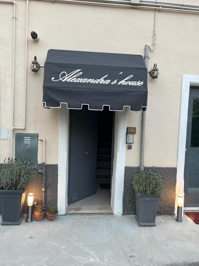 Apartamento Alexandra'S House Verona Exterior foto